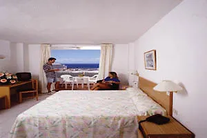 Catalonia Oro Negro Hotel 3*