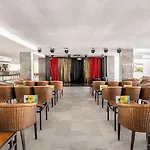 Отель Catalonia Oro Negro 3*